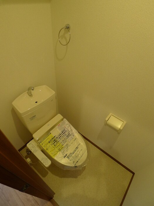 物件内観写真14　(トイレ)