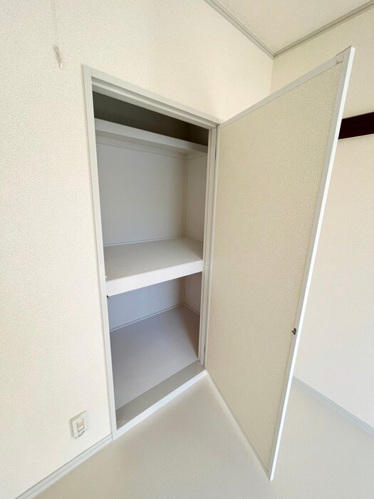 物件内観写真11　(収納)