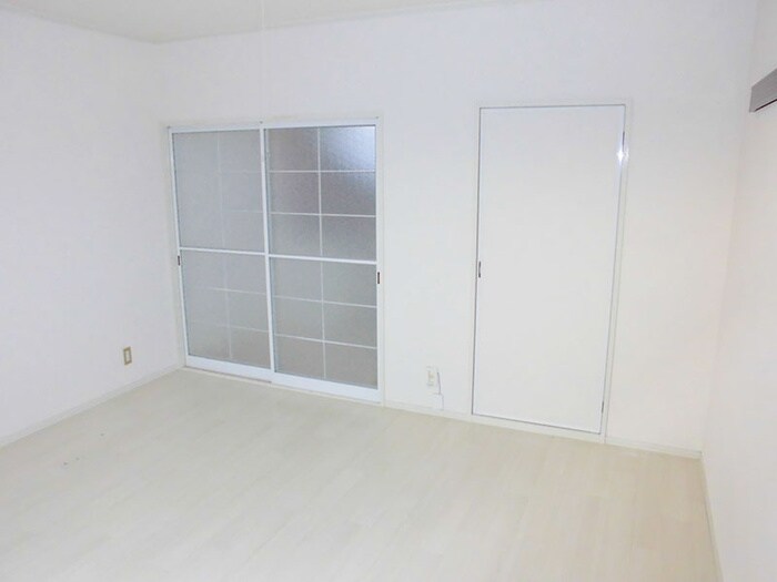 物件内観写真13　(居室)