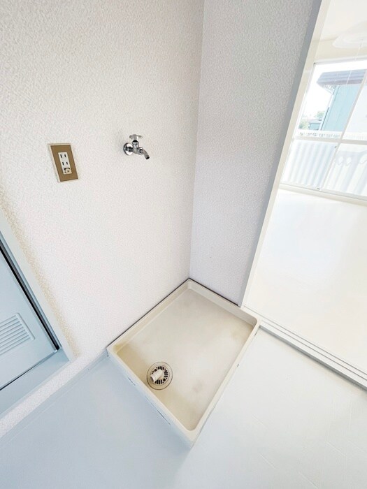 物件内観写真15　(洗濯機置場)