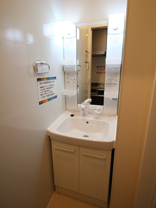 物件内観写真12　(洗面)