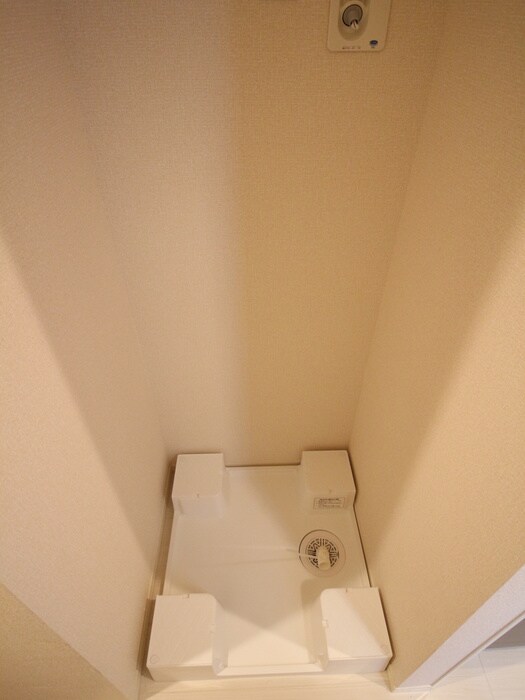 物件内観写真20　(洗濯機置場)