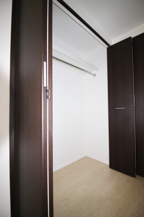 物件内観写真12　(収納)