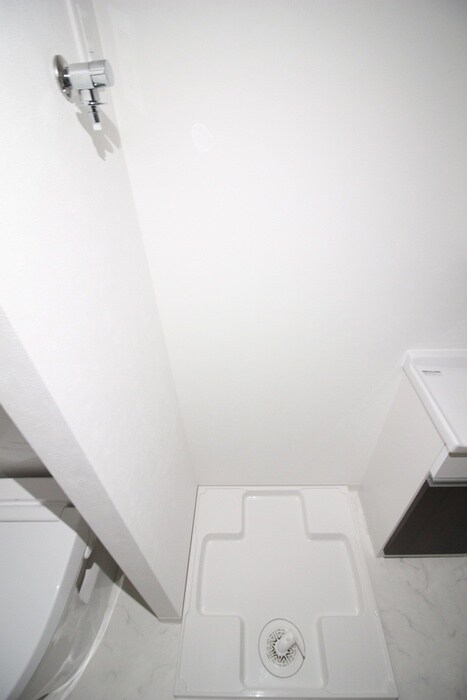 物件内観写真17　(洗濯機置場)