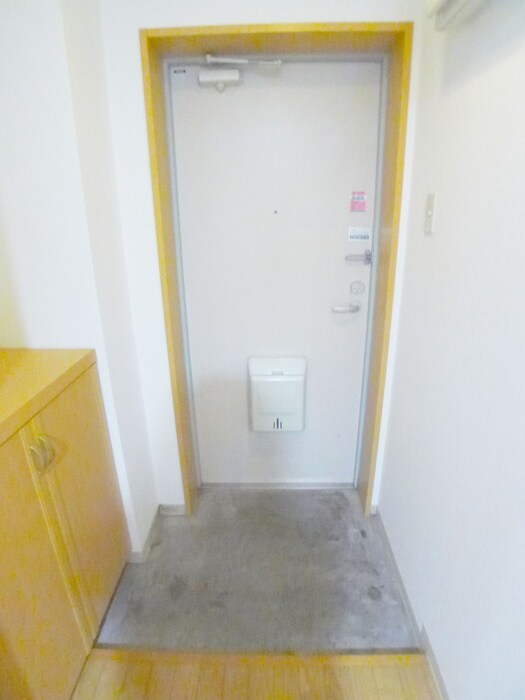 物件内観写真7　(玄関)