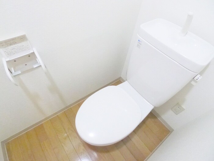 物件内観写真14　(トイレ)