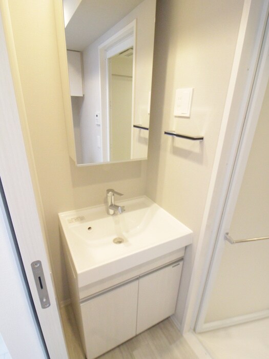 物件内観写真9　(洗面)