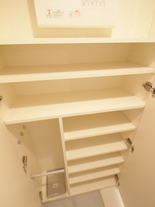 物件内観写真17　(靴箱)