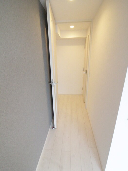 物件内観写真17　(廊下)