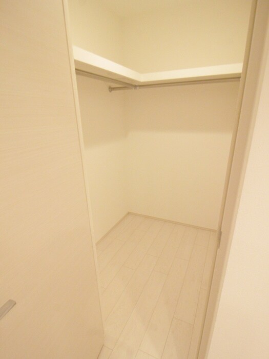 物件内観写真18　(収納)