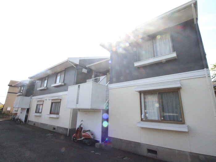 物件外観写真5　(外観写真)