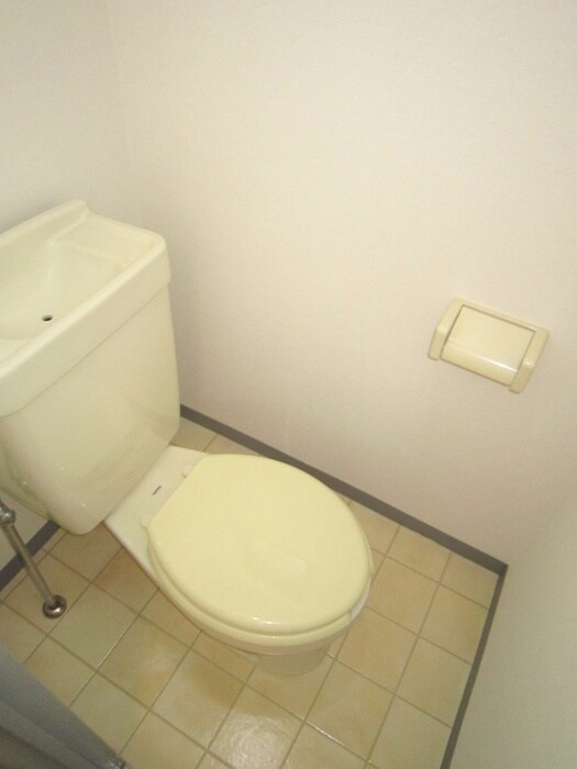 物件内観写真14　(トイレ)