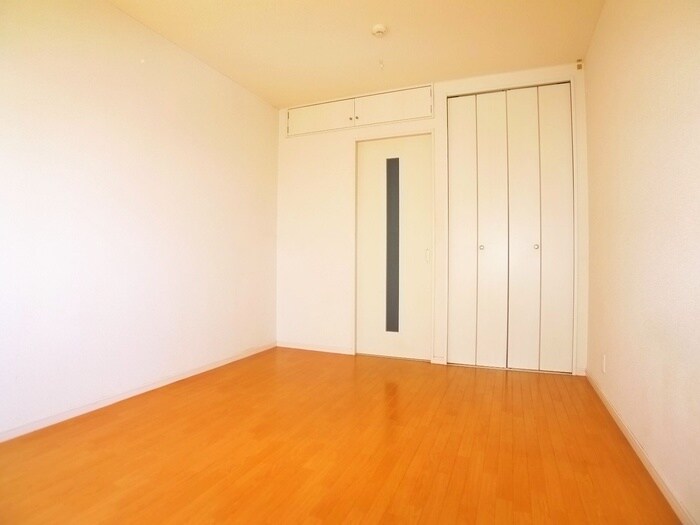 物件内観写真10　(居室)