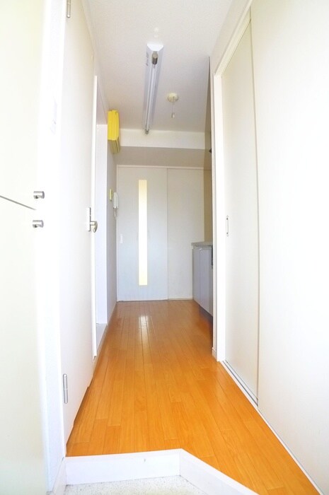物件内観写真17　(玄関)