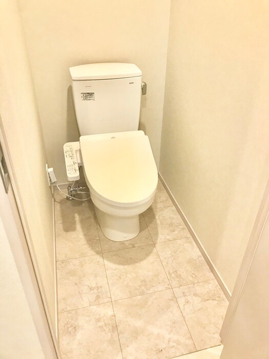 物件内観写真12　(トイレ)