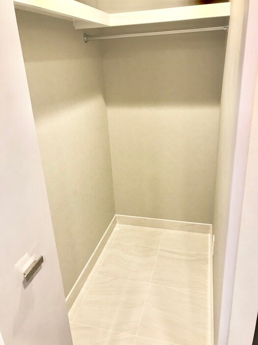 物件内観写真15　(廊下)