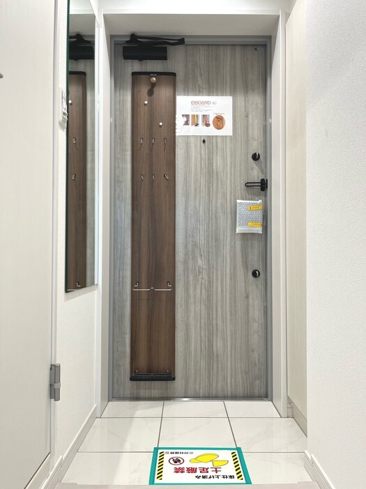 物件内観写真15　(玄関)