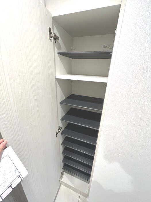 物件内観写真18　(靴箱)