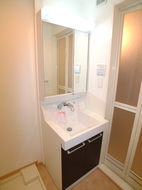 物件内観写真11　(洗面)