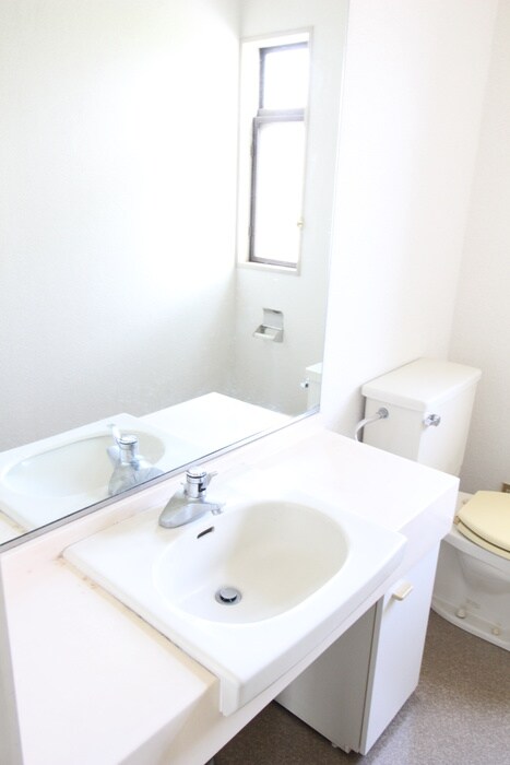 物件内観写真13　(洗面)