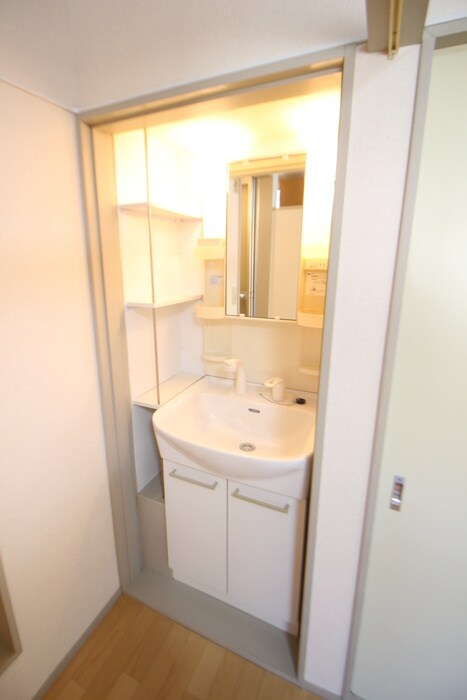 物件内観写真10　(洗面)