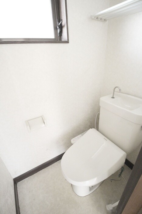 物件内観写真13　(トイレ)