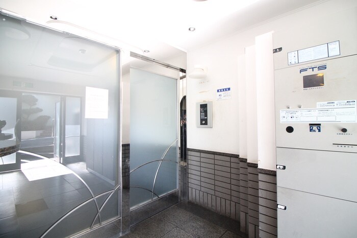 物件外観写真6　(建物設備)