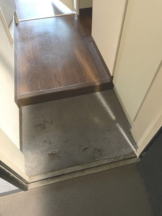 物件内観写真14　(玄関)