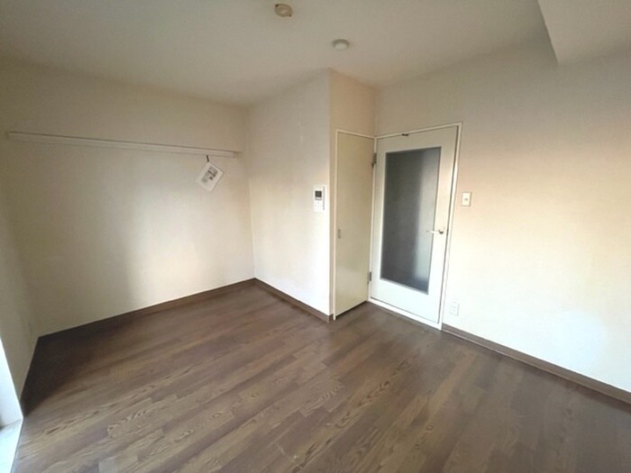 物件内観写真18　(居室)