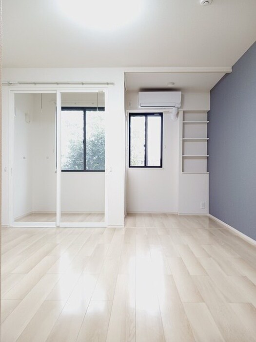 物件内観写真3　(居室)