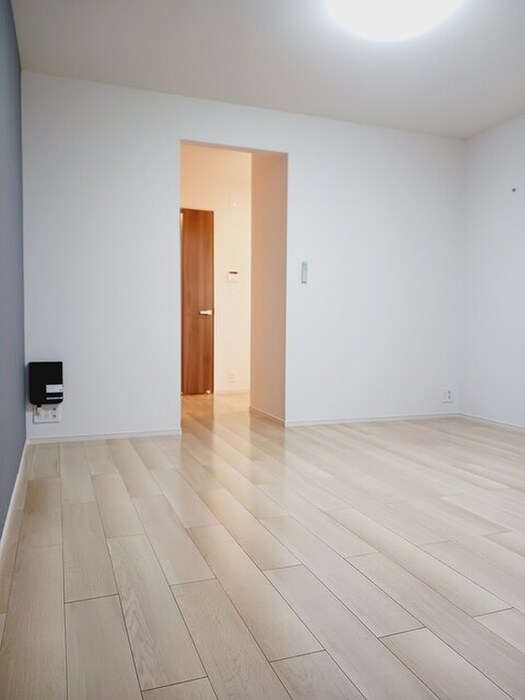 物件内観写真10　(内観写真)