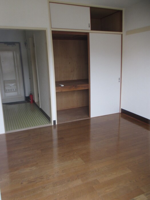 物件内観写真18　(居室)