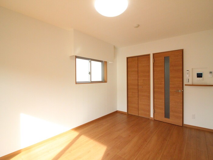 物件内観写真10　(居室)