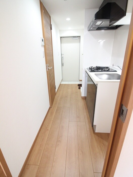 物件内観写真11　(廊下)