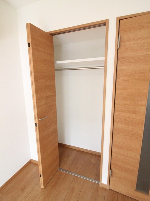 物件内観写真12　(収納)