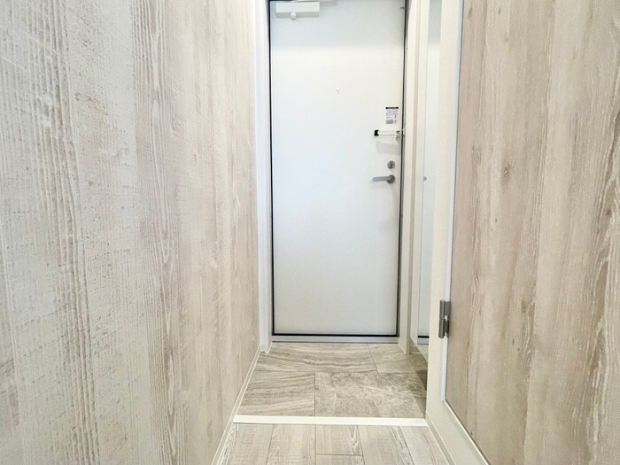 物件内観写真17　(玄関)
