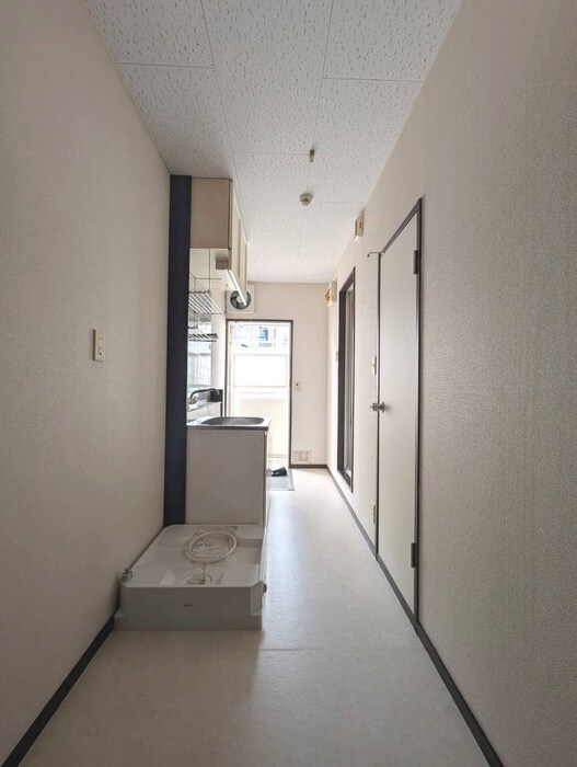 物件内観写真21　(廊下)