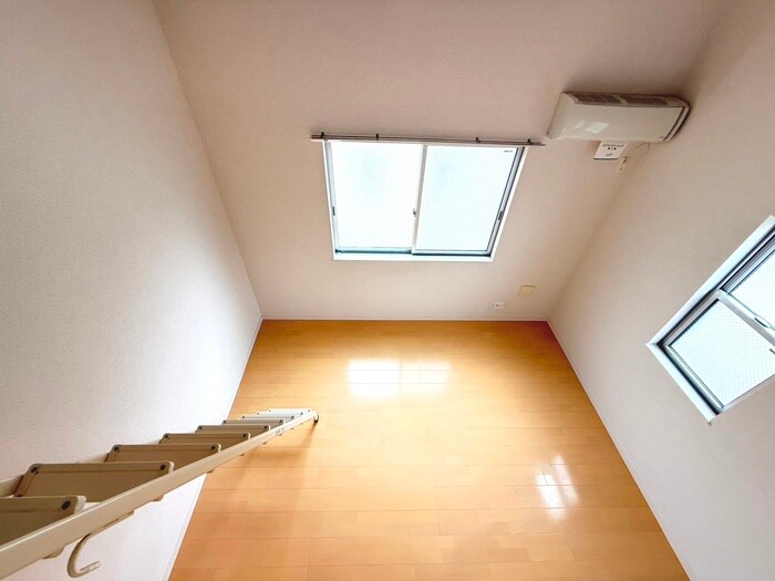 物件内観写真9　(居室)