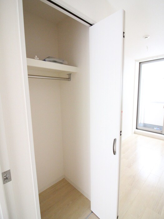 物件内観写真13　(収納)