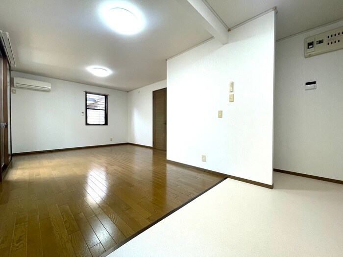 物件内観写真8　(居室)