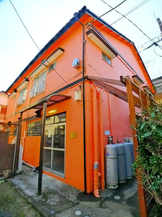 物件外観写真2　(エントランス部分)