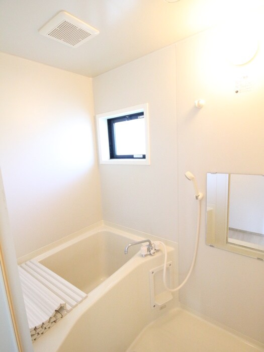 物件内観写真10　(バス／シャワールーム等)