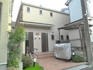 クレヨンハウス外観写真