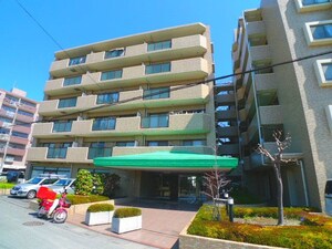 ローヤルシティ鴻巣(201)外観写真