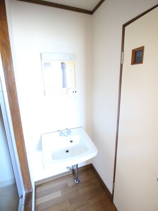 物件内観写真11　(洗面)