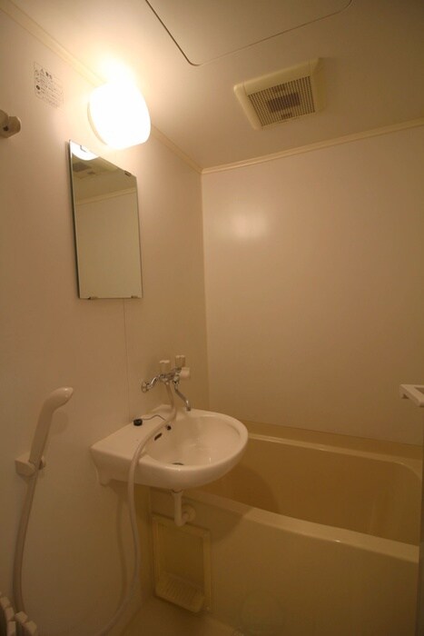 物件内観写真12　(バス／シャワールーム等)