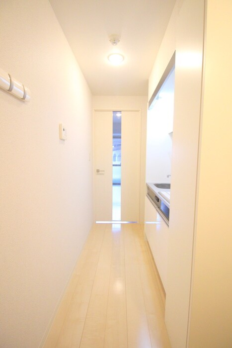 物件内観写真11　(廊下)