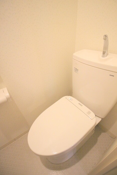 物件内観写真14　(トイレ)