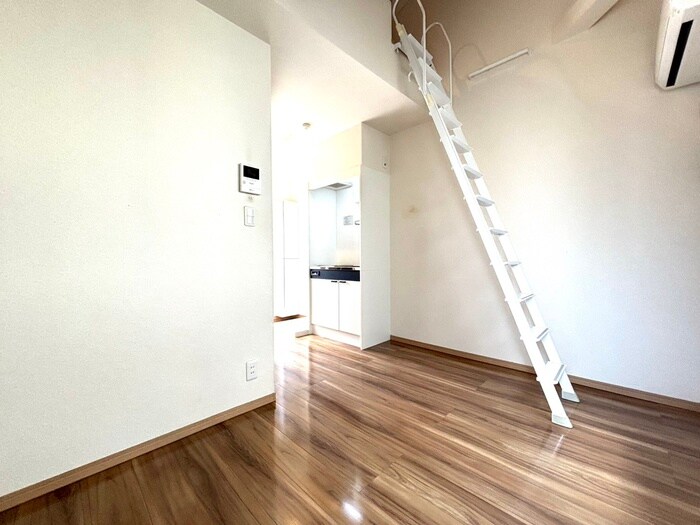 物件内観写真9　(居室)