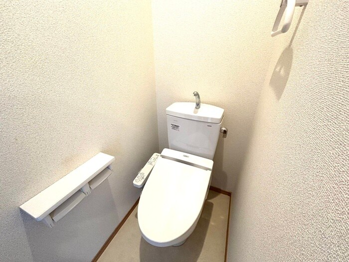 物件内観写真16　(トイレ)